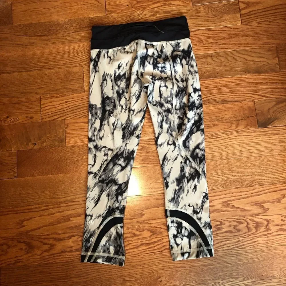 Lululemon crops - Picture 2 of 7